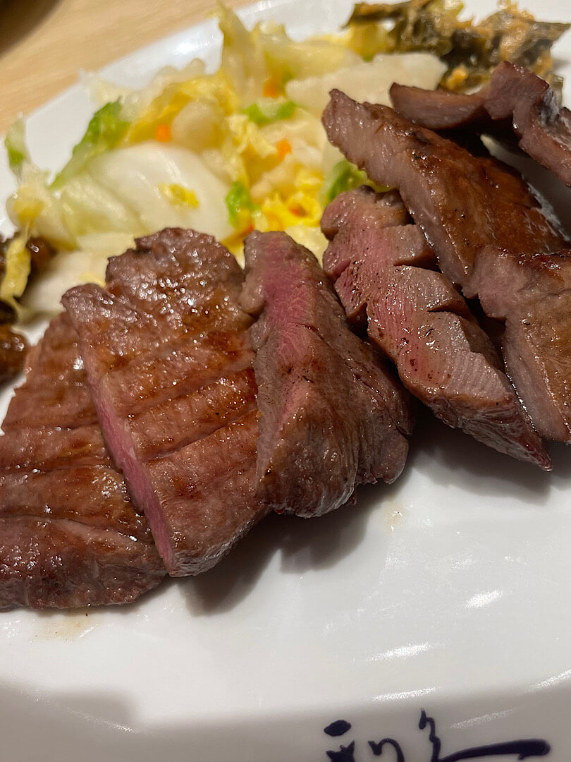 利休の牛たん（アップ画像）