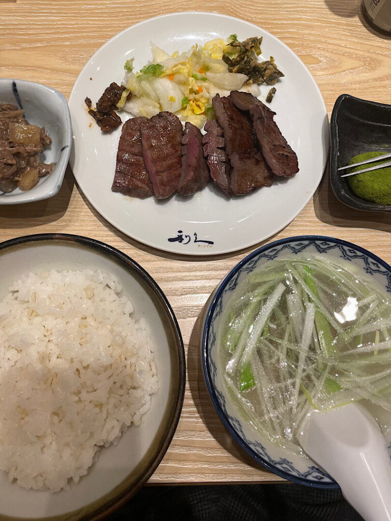 定番の牛たん定食