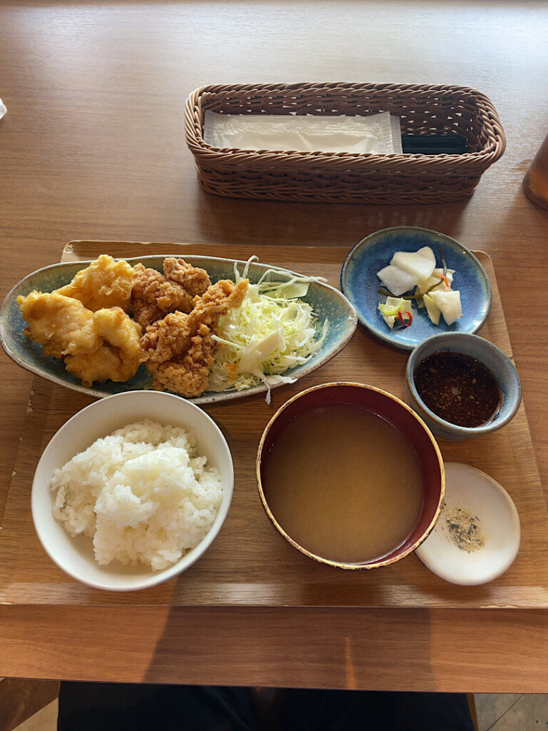 注文した房総家定食