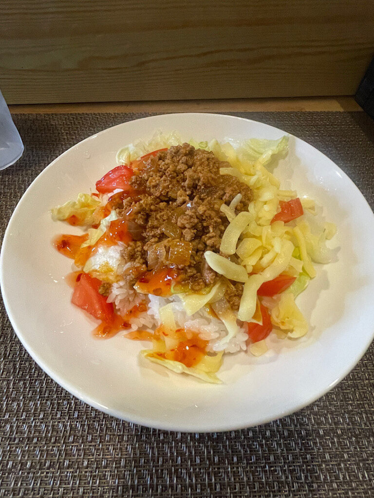 注文した定番の特製タコライス