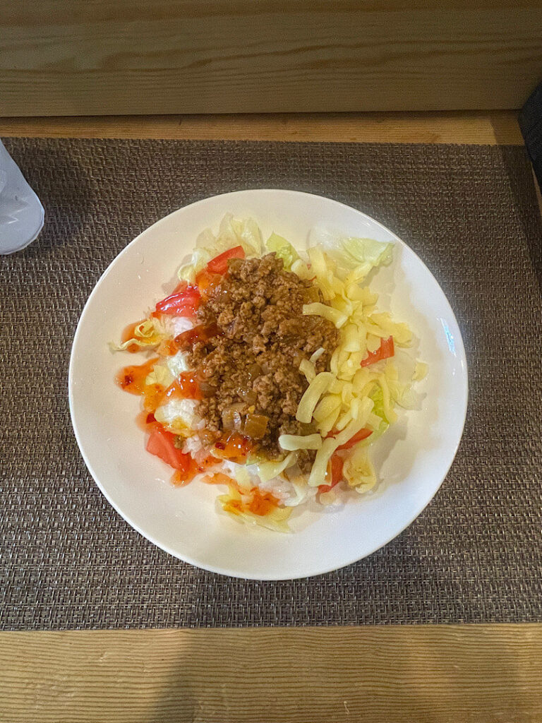 注文した、特製のタコライス