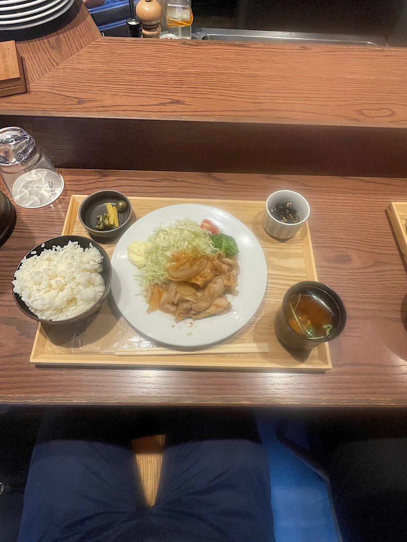 注文した、おぎのや食堂の生姜焼き定食（１）
