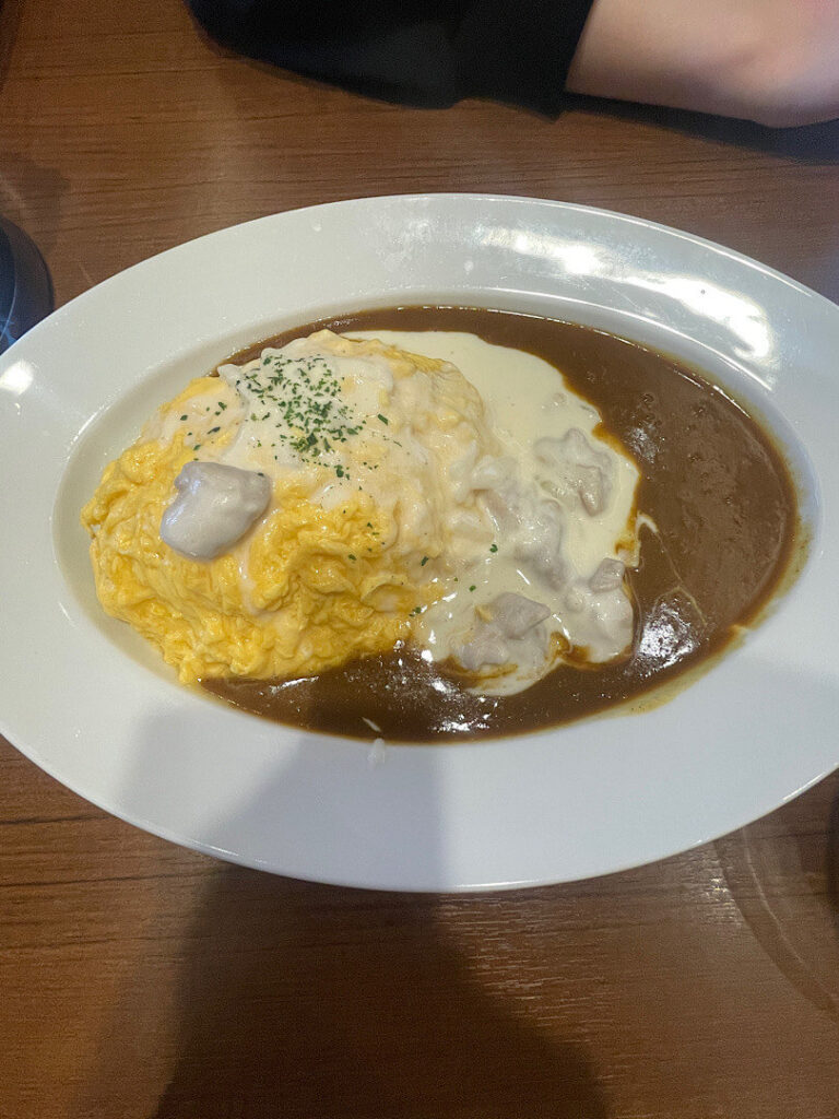 注文した、チキンクリームカレー（２）