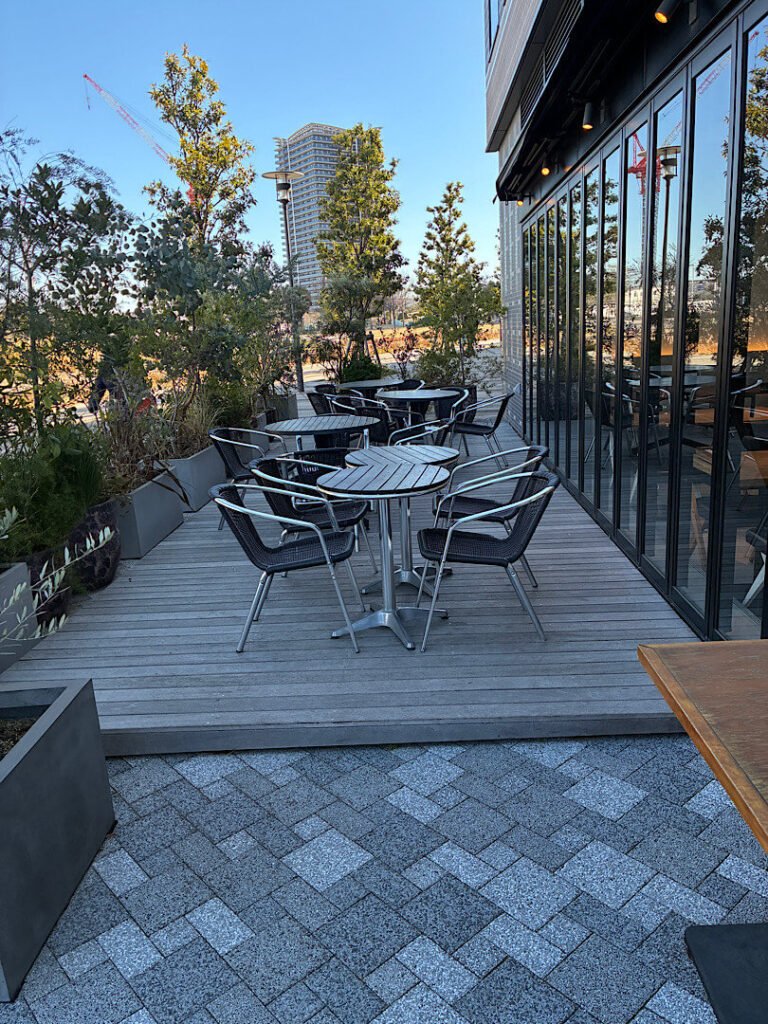 SiKiTOカフェのテラス