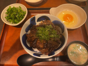 純但馬牛 美方のホルモン丼（２）