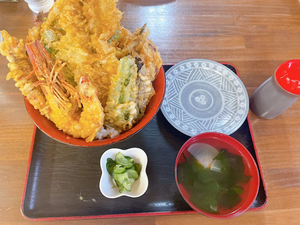 看板メニューのばんや天丼