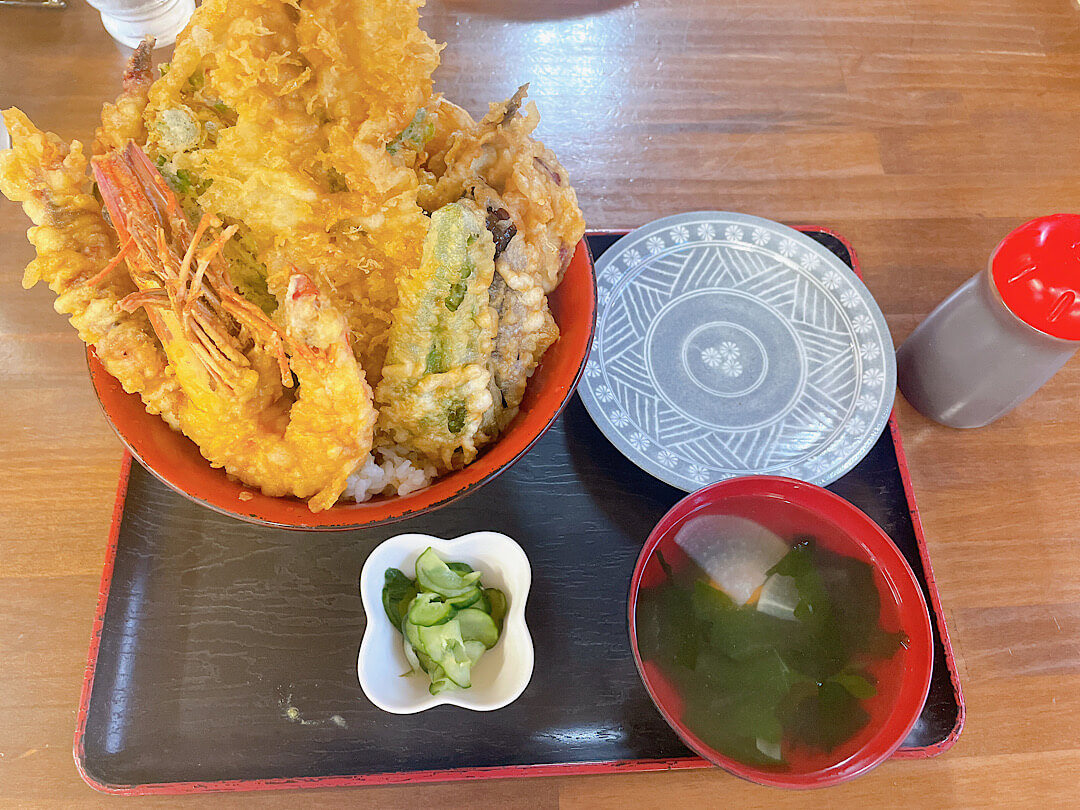 看板メニューのばんや天丼