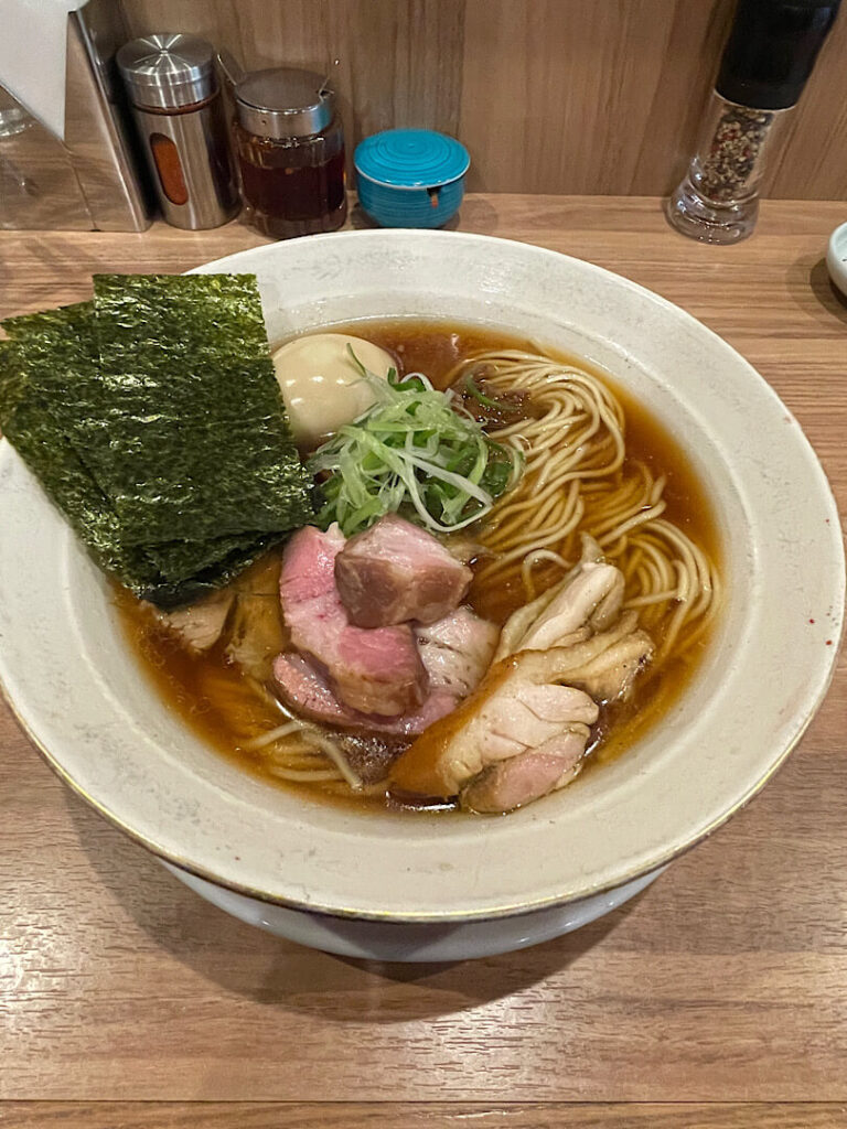 注文した、麺処ほん田の味玉醤油ラーメン（２）