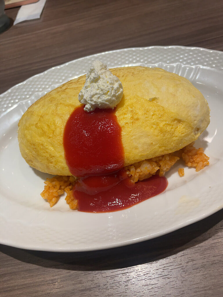 注文した、「サロン卵と私」のオムライス（２）