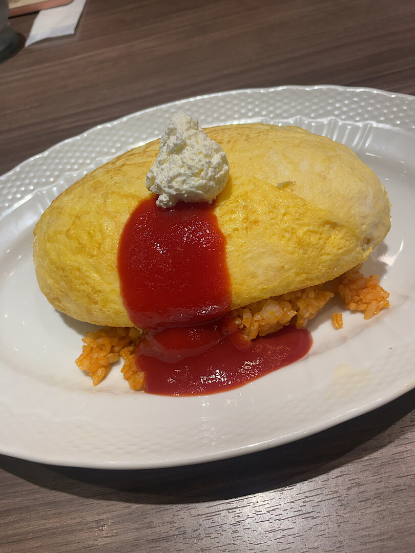 注文した、「サロン卵と私」のオムライス（２）
