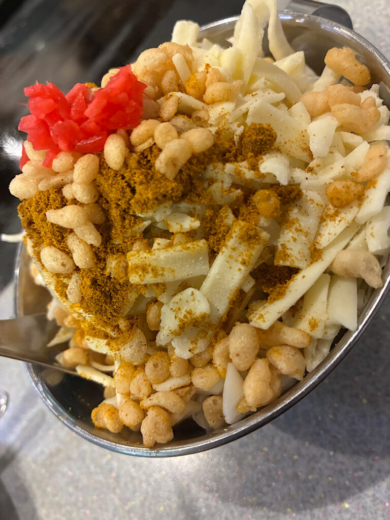 有賀藤のカレーチーズのもんじゃ焼き