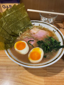 秋葉原ラーメンわいずののり玉ラーメン(1)