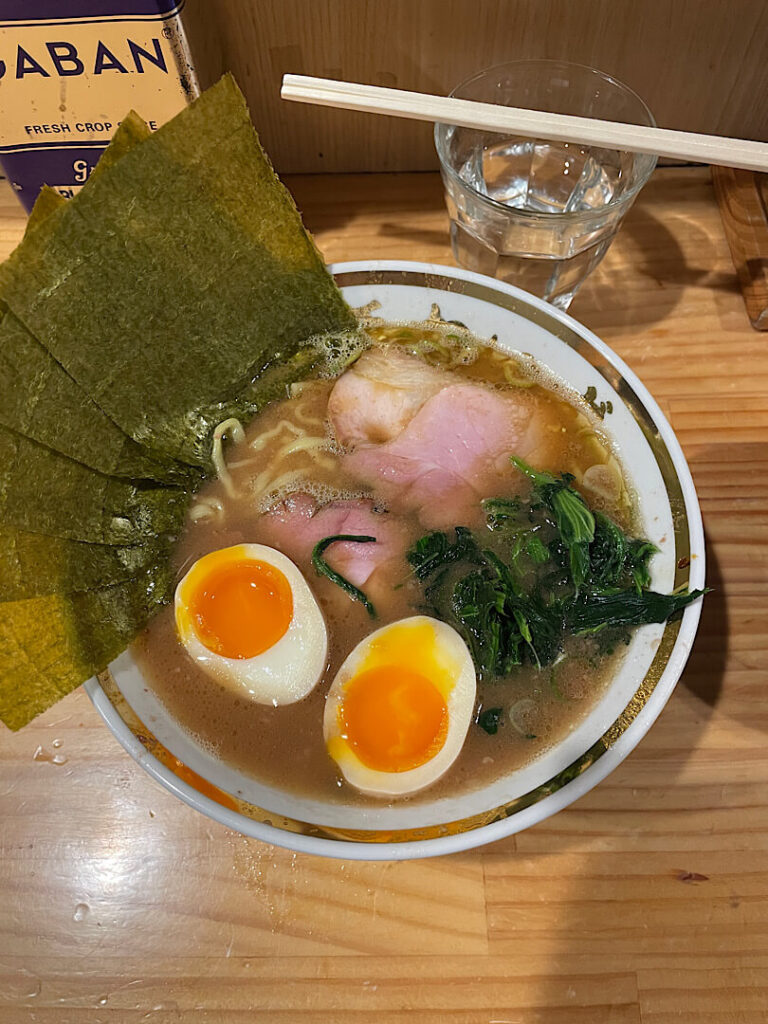 秋葉原ラーメンわいずののり玉ラーメン(2)